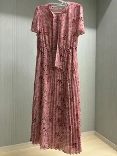 【超美品】ワンピース ピンク系 Mサイズ