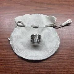 フォントデザイン リング シルバー