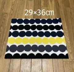 【正規品】29×36㎝ マリメッコ生地 ラシィマット (ブラック、イエロー）