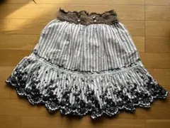 axesfemmeストライプ柄 刺繍入り フレアスカートのサムネイル
