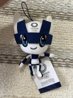 オリンピック　公式　キャラクター　2020 ミライトワ　miraitowa