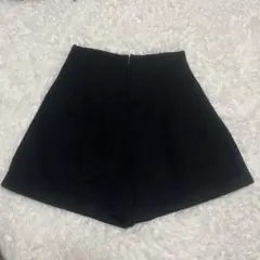 グレイル★ブラックショートパンツ タック入り S
