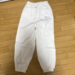 ホワイト カジュアルパンツ ゴムウエスト