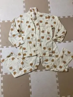 クマ柄パジャマ上下セット　サイズ140