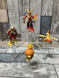 ポケモンモンコレ　フィギュアNo.1235（アチャモ　進化セット）