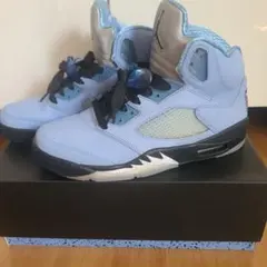 Nike Air Jordan 5 "University Blue"のサムネイル