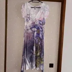 【最終SALE】purple rain 花柄 半袖ひざ丈ワンピースのサムネイル