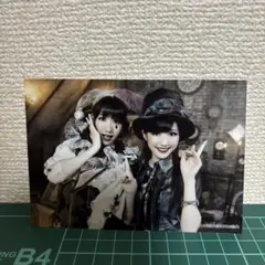 AKB48 渡辺麻友 柏木由紀 生写真 TSUTAYA特典 AKB48 渡辺麻友 柏木由紀 TSUTAYA 特典 生写真 - メルカリ
