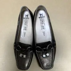 Item thumbnail for item 5f9cbea6-6ef1-4b39-b2c9-ad69603c9a0d