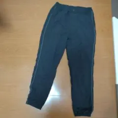 ユニクロ　暖パン　150　黒