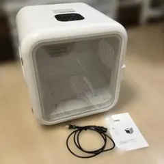 Item thumbnail for item b23e96e1-137e-4c28-9d58-1d21a1d21610