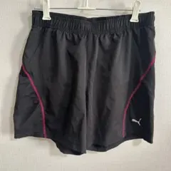 PUMA ブラックショーツ Sサイズ