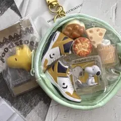ガチャ詰めポーチ　コンバース　スヌーピー　キーホルダー　ミニチュア　ガチャ