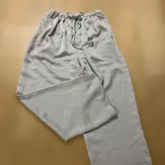 光沢感のあるドローストリング ワイドパンツ ベージュ　フリークスストアのサムネイル