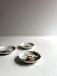 011 骨董 アンティーク 色絵の古い豆皿 3枚組 桜文 手塩皿 古伊万里 明治