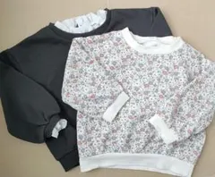 花柄とグレーのトレーナー　100