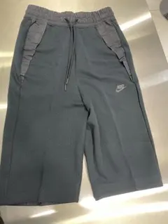 Item thumbnail for item 9da50095-c908-49e8-bbda-9418078f22af