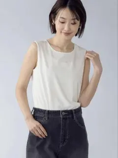 【新品未使用】コムサイズム　ノースリーブ タンクトップ　ホワイトのサムネイル