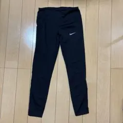 Nike ブラック フィットネス タイツ