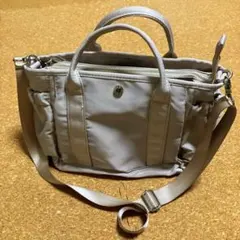 ベージュ トートバッグ