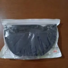 未使用ユニクロノベルティ新宿本店オープン記念ラウンドウルトラミニショルダーバッグ