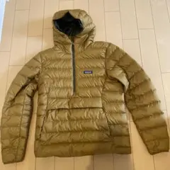 patagonia ダウンセーター　フーデイ　プルオーバー　Sサイズ