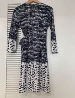 美品　★お値下げ★BCBG MAXAZRIA ラップドレスのサムネイル