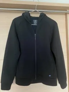 【UNIQLO】ウルトラストレッチドライスウェットパーカ ブラック　160