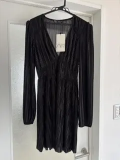 ZARA プリーツ加工 長袖ワンピース 新品タグ付き