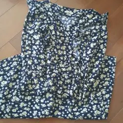 continuier de NICE CLAUP 花柄ロングワンピース小花柄