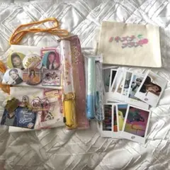Girls²/ガールズガールズ/ライブグッズセット/ペンライト3種缶バッジ等