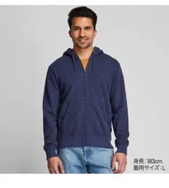 UNIQLO ジップアップパーカー