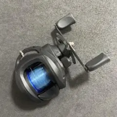 ベイトリール　ルアーフィッシング　両軸リール　穴釣りのサムネイル