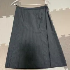 COMMECAISM グレーストライプスーツスカート