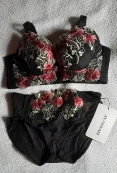 Item thumbnail for item d23a3f42-bb2b-4a86-8a91-1335b8977417