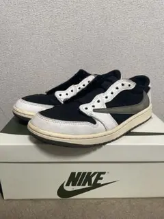 ナイキ トラヴィス スニーカー ミディアムオリーブ