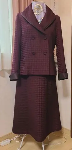 sale 2月末まで　軽く肌触り良い　スーツ