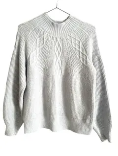 ブルーグレー ケーブルニット ラメ糸入り　長袖セーター　Mサイズ