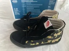 VANS カモフラージュ スケートボードシューズ
