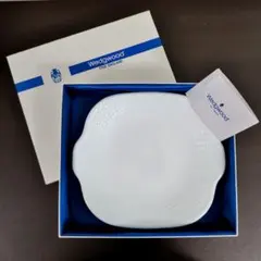 321 WEDGWOOD ナンタケット ウェッジウッド B&Bプレート 黒壺のサムネイル
