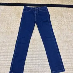 ユニクロ　140cm ダークブルー ストレートパンツ