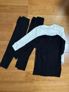 ユニクロ 極暖 ヒートテック 長袖・レギンスセット