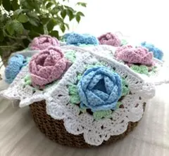 立体花マルチカバー　グラニースクエア　ばらモチーフ編み　かぎ針編みインテリア