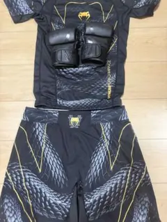 Venum ラッシュガード ファイトショーツ セットのサムネイル