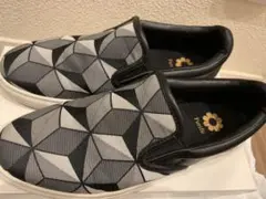 Item thumbnail for item 208748b8-90a0-43ae-8ebd-c9786640604c