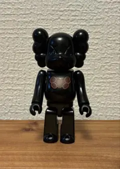 2026年最新】kaws フィギュア 黒の人気アイテム - メルカリ
