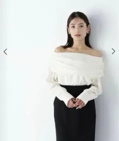 美品✨ナチュラルビューティーベーシック ギャザーオフショルブラウス　ホワイト　M