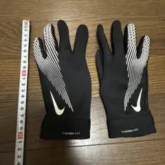 Nike 手袋 黒 ストライプ　ジュニアのサムネイル