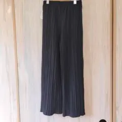 プリーツパンツ カジュアルパンツ