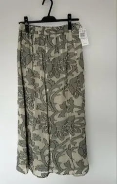 【RADIATE 】 ＜新品＞花柄ロングスカート
